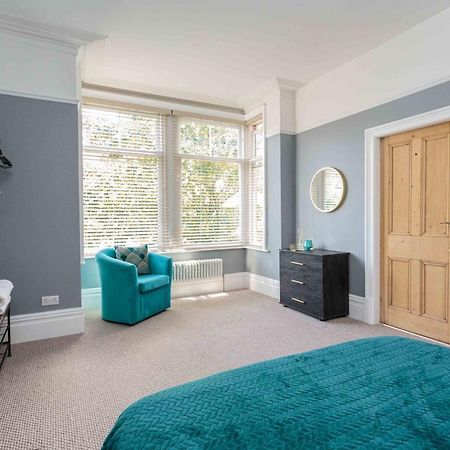 Stylish Lytham 5 Bedroom 3 Bathroom House With Hot Tub Lytham St Annes Buitenkant foto