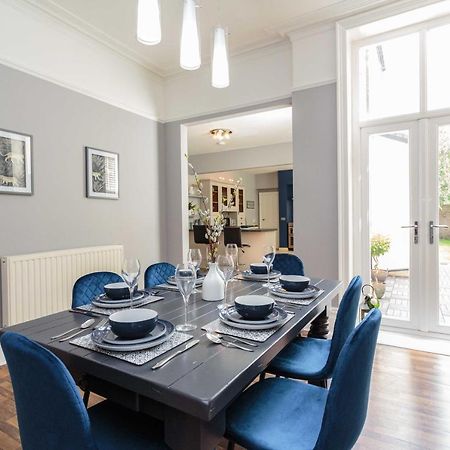 Stylish Lytham 5 Bedroom 3 Bathroom House With Hot Tub Lytham St Annes Buitenkant foto